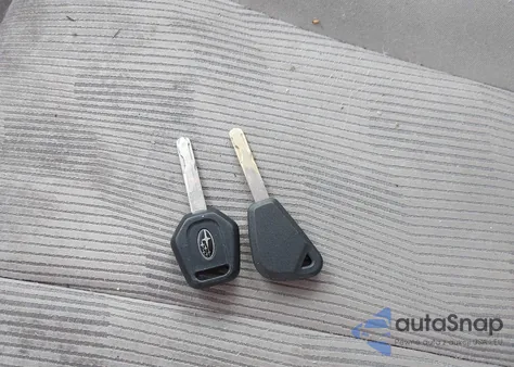 2010 Subaru Forester 2.5X из США, поврежденный, VIN JF2SH6BC9AH786235